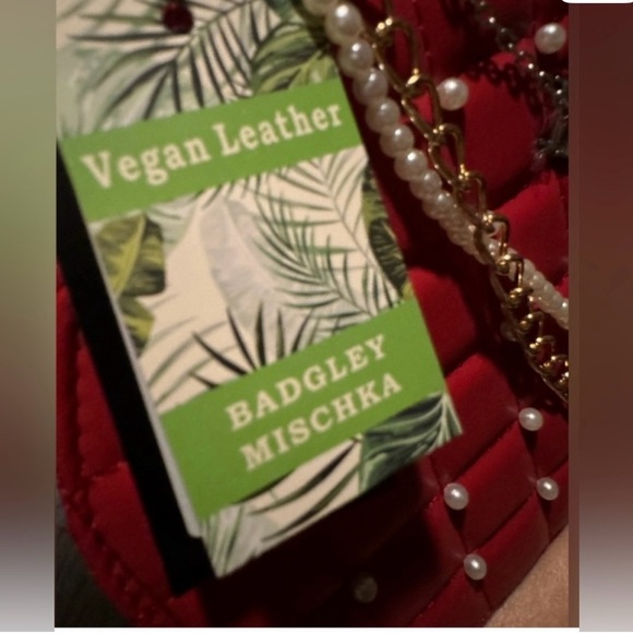 Badgley Mischka NWT Red Quilted Mini Round Bag with Pearls! Fabulous!! - Picture 6 of 6